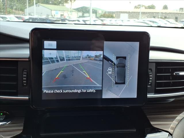 Photo of 2021 Oxford White Ford Explorer