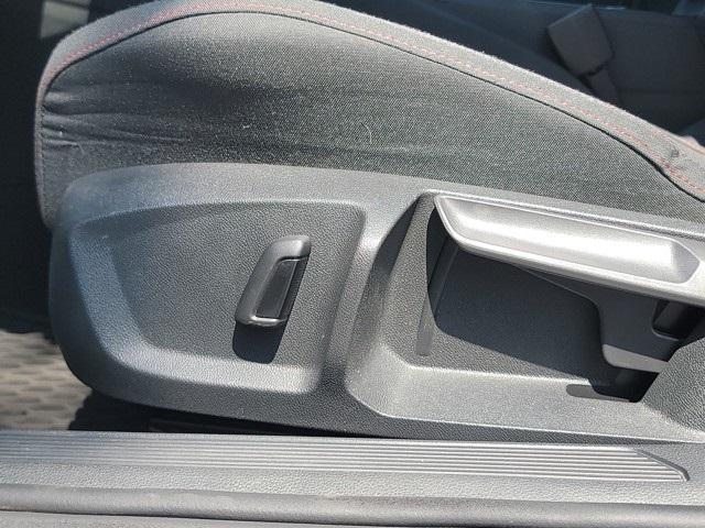 Photo of 2024 Opal White Pearl Effect Volkswagen Golf GTI