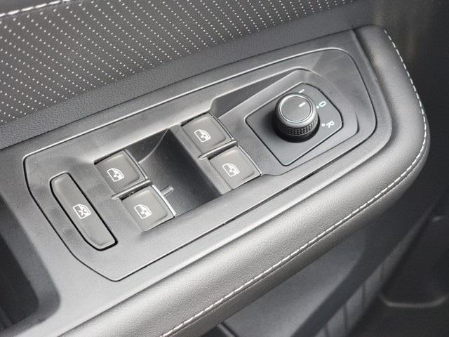 Photo of 2025 Mountain  Lake Blue Volkswagen Atlas