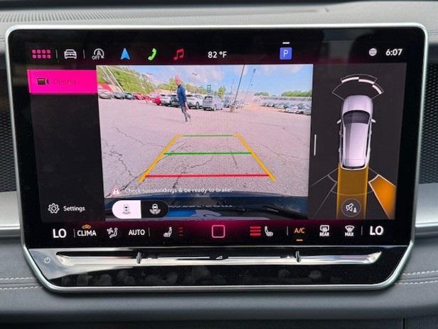 Photo of 2025 Deep Black Pearl Effect Volkswagen Tiguan