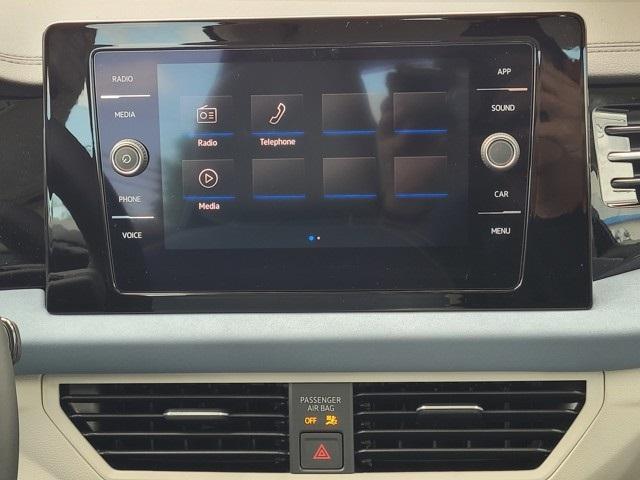 Photo of 2025 Deep Black Pearl Effect Volkswagen Jetta