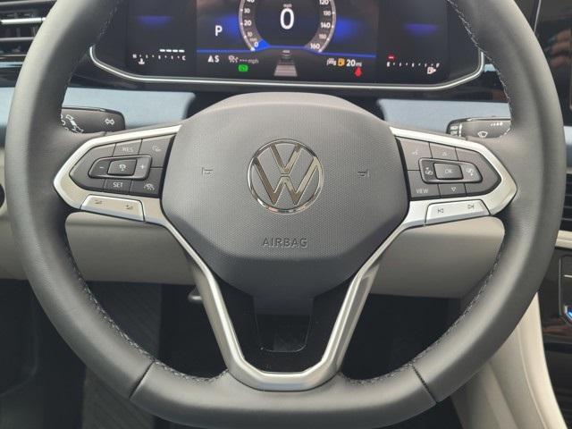 Photo of 2025 Deep Black Pearl Effect Volkswagen Jetta