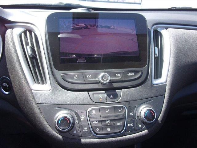 Photo of 2022 Northsky Blue Metallic Chevrolet Malibu