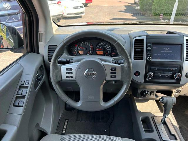 Photo of 2019 Arctic Blue Metallic Nissan Frontier