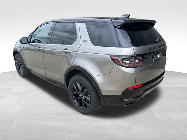 Photo of 2025 Silicon Silver Premium Metallic Land Rover Discovery Sport