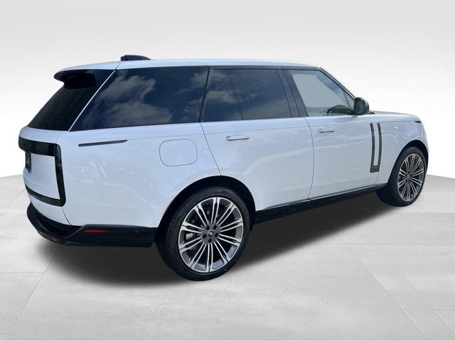 Photo of 2025 Ostuni Pearl White Premium Metallic Land Rover Range Rover