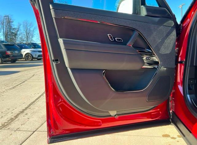 Photo of 2025 Firenze Red Metallic Land Rover Range Rover Sport