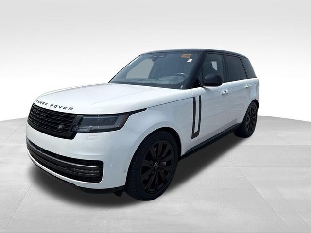 Photo of 2025 White Land Rover Range Rover