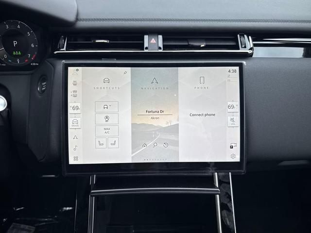 Photo of 2026 Arroios Grey Metallic Land Rover Range Rover Velar