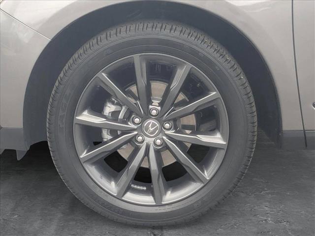 Photo of 2025 Liquid Carbon Meta Acura RDX