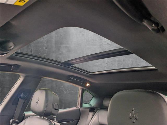 Photo of 2023 Bianco Maserati Levante