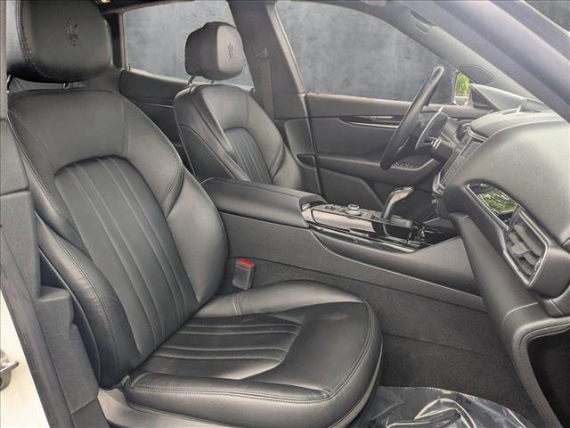 Photo of 2023 Bianco Maserati Levante