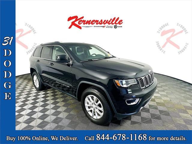 Photo of 2021 Diamond Black Crystal Pearlcoat Jeep Grand Cherokee