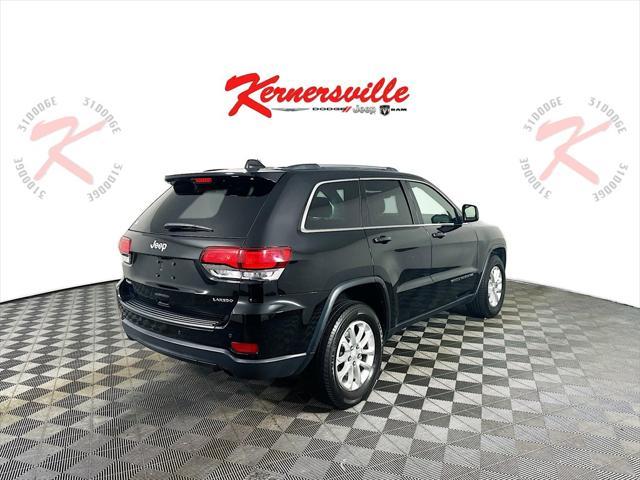 Photo of 2021 Diamond Black Crystal Pearlcoat Jeep Grand Cherokee