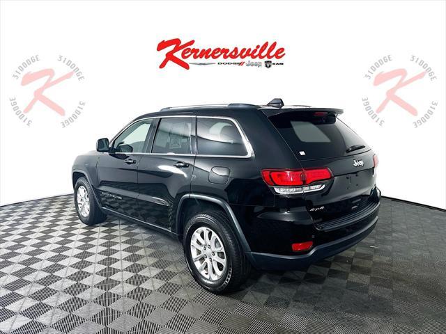 Photo of 2021 Diamond Black Crystal Pearlcoat Jeep Grand Cherokee