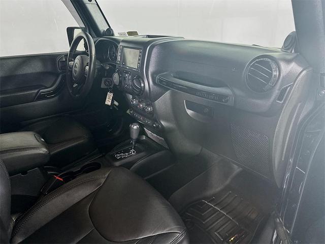 Photo of 2014 Black Clearcoat Jeep Wrangler Unlimited