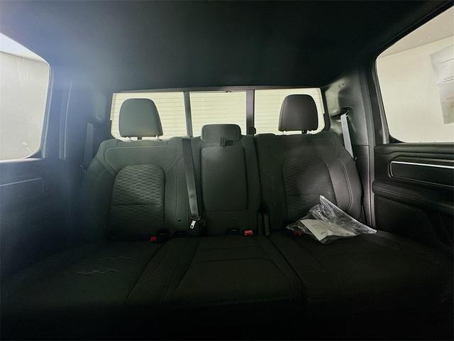 Photo of 2026 Diamond Black Crystal Pearlcoat RAM 1500
