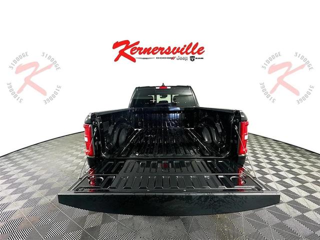 Photo of 2026 Diamond Black Crystal Pearlcoat RAM 1500