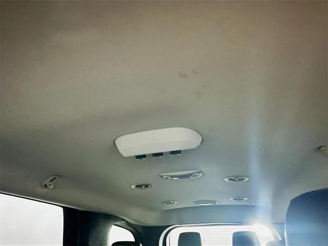 Photo of 2015 Bright White Clearcoat Dodge Durango