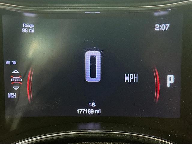 Photo of 2015 Bright White Clearcoat Dodge Durango