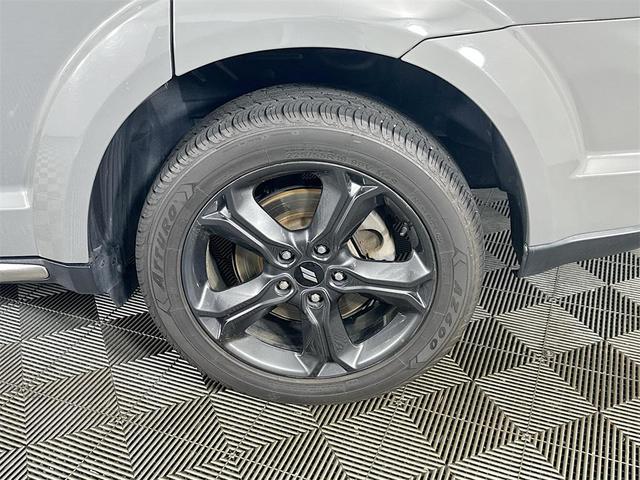 Photo of 2020 Destroyer Gray Clearcoat Dodge Journey