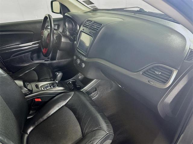 Photo of 2020 Destroyer Gray Clearcoat Dodge Journey