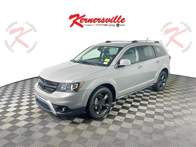 Photo of 2020 Destroyer Gray Clearcoat Dodge Journey