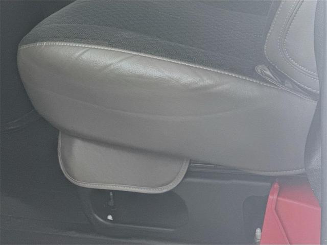 Photo of 2022 Summit White GMC Savana 2500