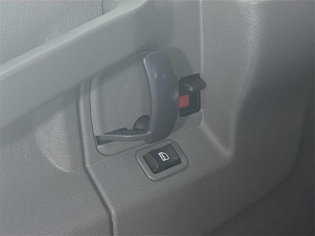 Photo of 2022 Summit White GMC Savana 2500