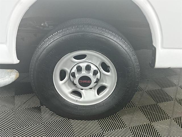 Photo of 2022 Summit White GMC Savana 2500
