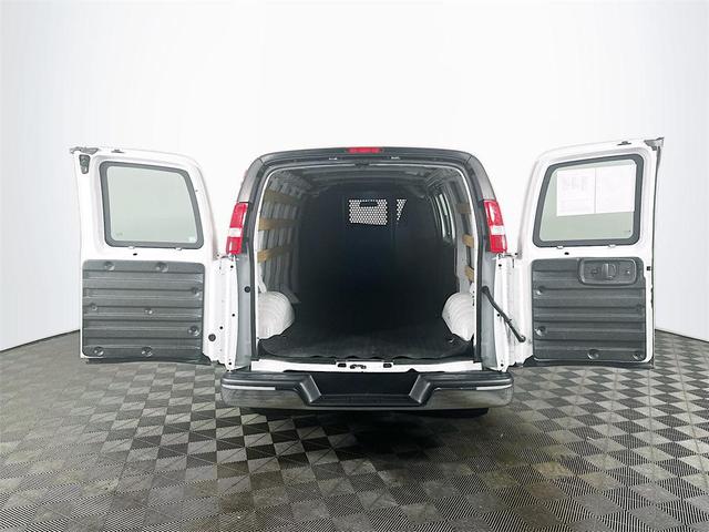 Photo of 2022 Summit White GMC Savana 2500