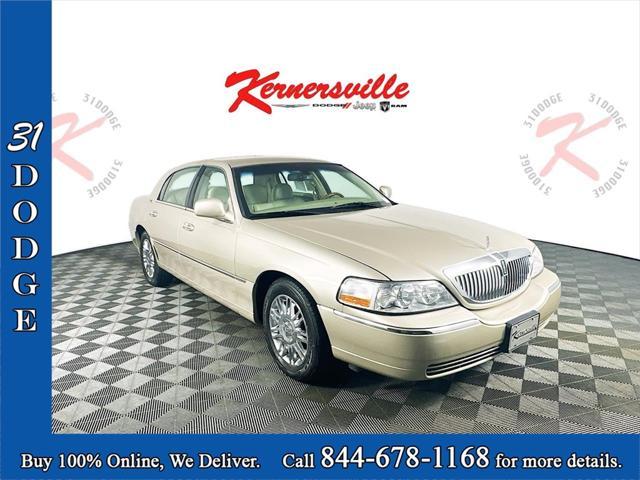 2008 Lincoln Town Car