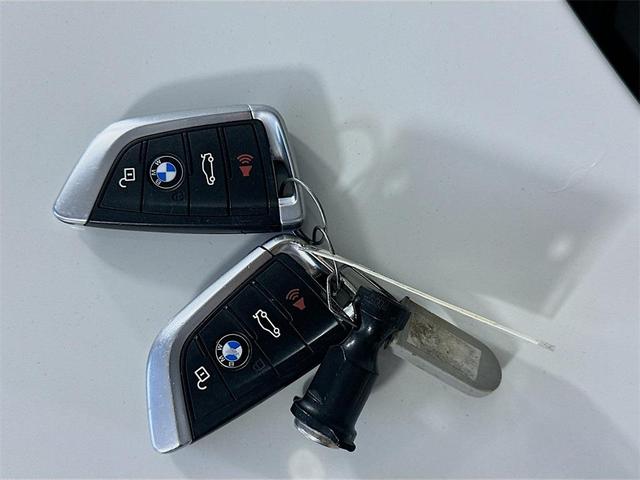 Photo of 2015 Alpine White BMW X5