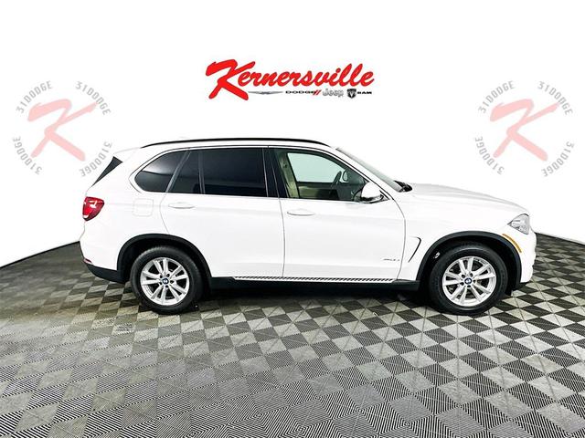 Photo of 2015 Alpine White BMW X5