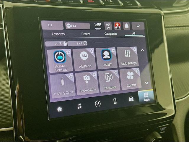 Photo of 2023 Diamond Black Crystal Pearlcoat Jeep Grand Cherokee L