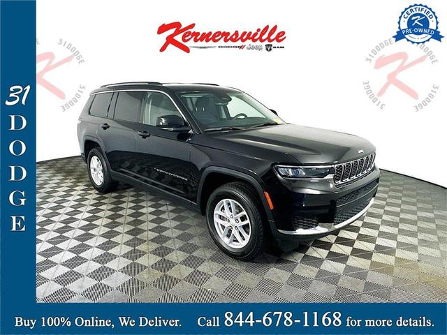 Photo of 2023 Diamond Black Crystal Pearlcoat Jeep Grand Cherokee L