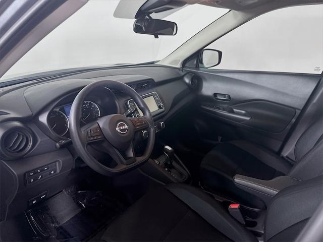 Photo of 2023 Gun Metallic Nissan Kicks