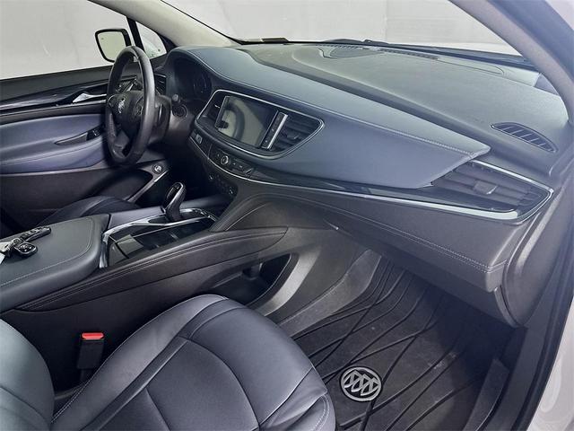 Photo of 2021 White Frost Tricoat Buick Enclave