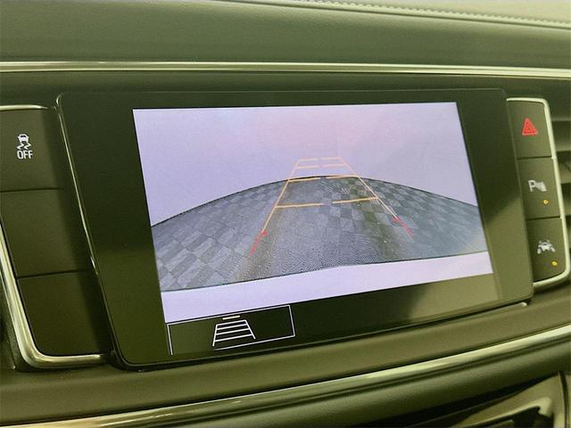 Photo of 2021 White Frost Tricoat Buick Enclave