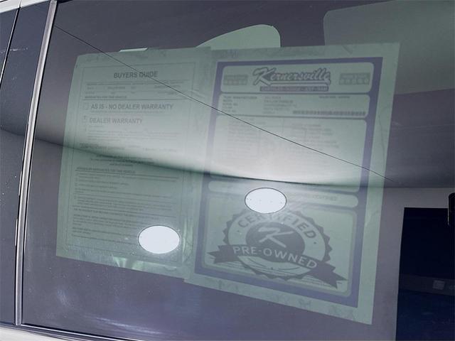 Photo of 2021 White Frost Tricoat Buick Enclave
