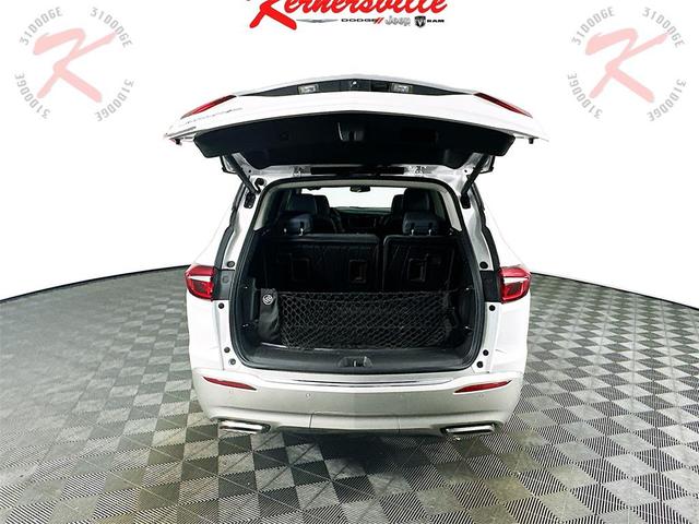 Photo of 2021 White Frost Tricoat Buick Enclave
