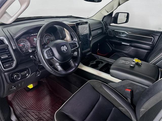 Photo of 2022 Diamond Black Crystal Pearlcoat RAM 1500
