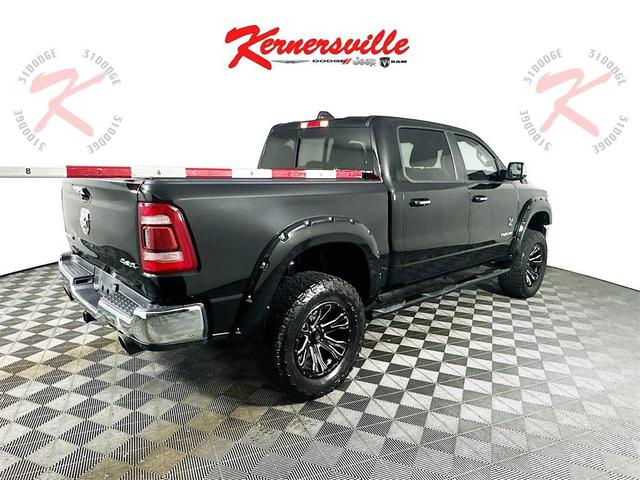 Photo of 2022 Diamond Black Crystal Pearlcoat RAM 1500