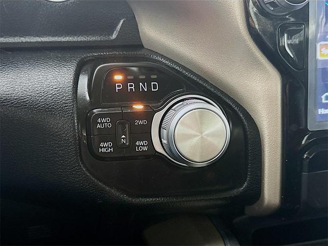 Photo of 2022 Diamond Black Crystal Pearlcoat RAM 1500