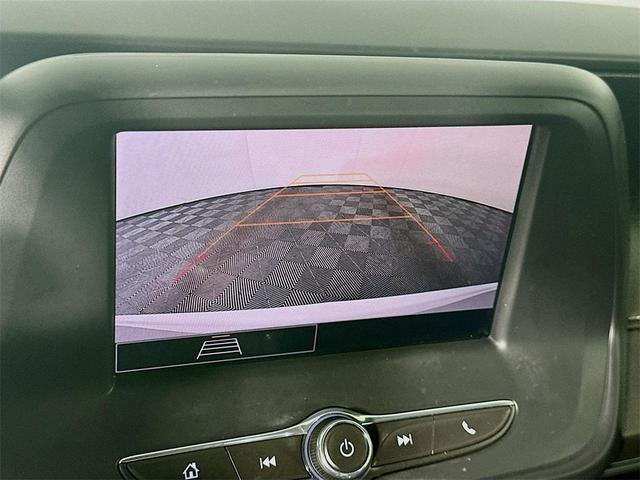 Photo of 2023 Summit White Chevrolet Camaro