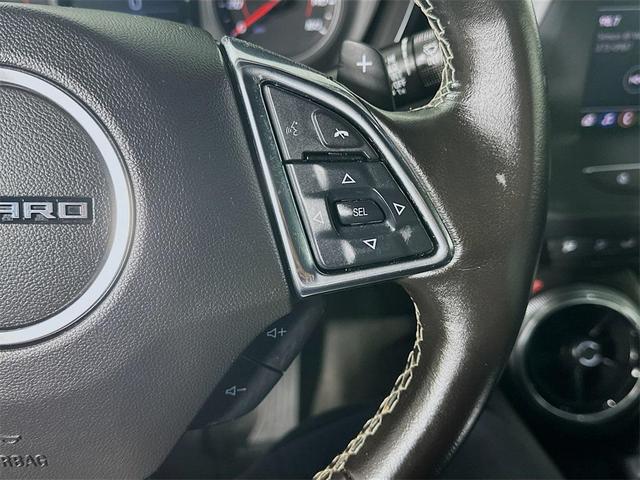 Photo of 2023 Summit White Chevrolet Camaro