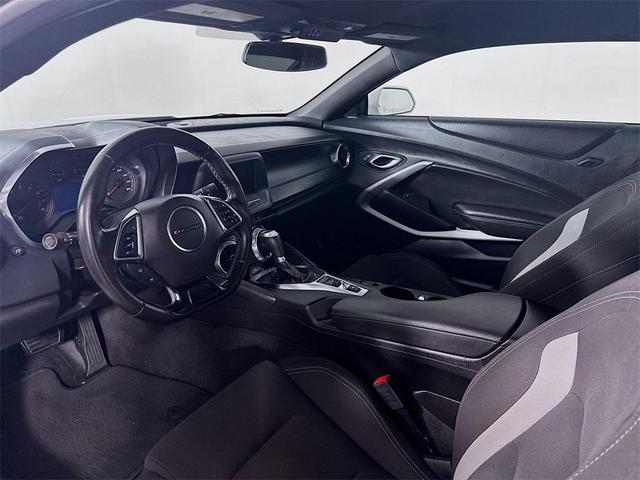 Photo of 2023 Summit White Chevrolet Camaro