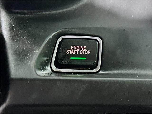 Photo of 2023 Summit White Chevrolet Camaro