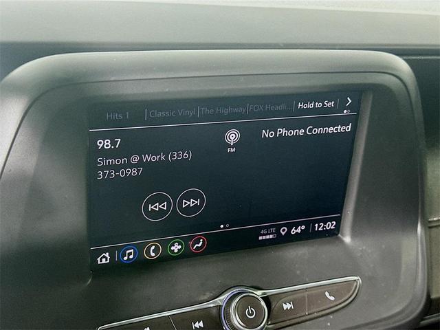 Photo of 2023 Summit White Chevrolet Camaro