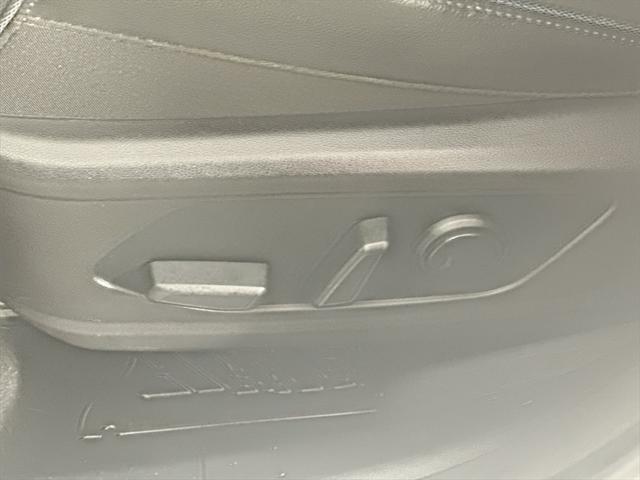 Photo of 2022 Quartz White Hyundai TUCSON Hybrid